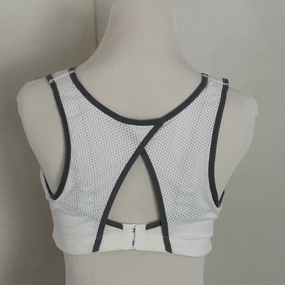 MAIDENFORM Wirefree White Gray Trim High Impact Sports Bra Sz 38D - NWOT - Picture 4 of 9